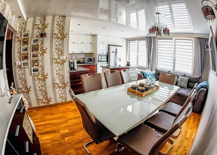 Ksiazecy Premium Klimatyzacja 3 Sypialnie 3 Bedrooms Daire *